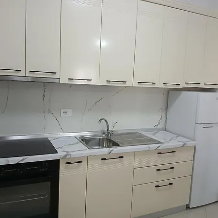 Amar * Golem (Tirana)